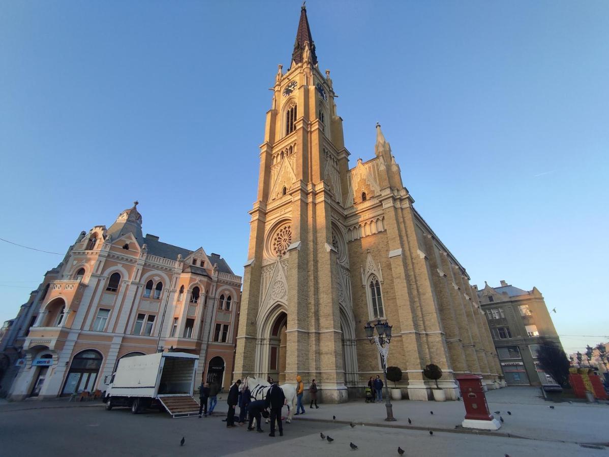 Ferienwohnung Woody Novi Sad Exterior foto