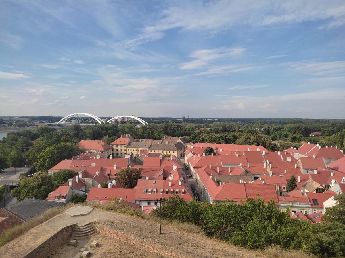 Ferienwohnung Woody Novi Sad Exterior foto